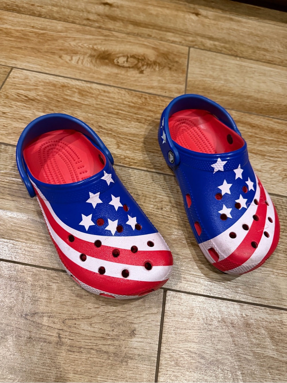 CROCS Kids Red White and Blue Star Wave Clogs